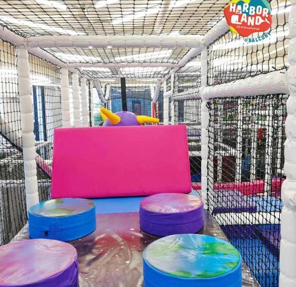 Balcony Seaside Sriracha Hotel & Serviced Apartments