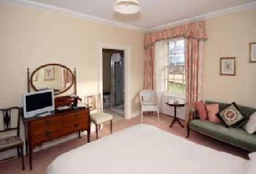مبيت وإفطار East Horton Farmhouse