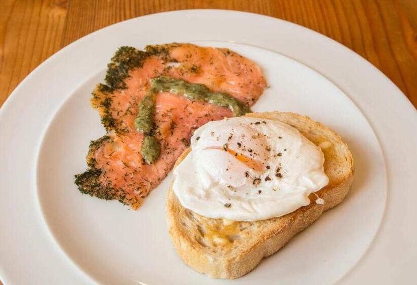 Bed and Breakfast Quilt And Croissants Guest House