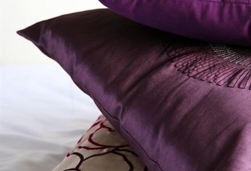 צימר The Bell   Restaurant With Rooms