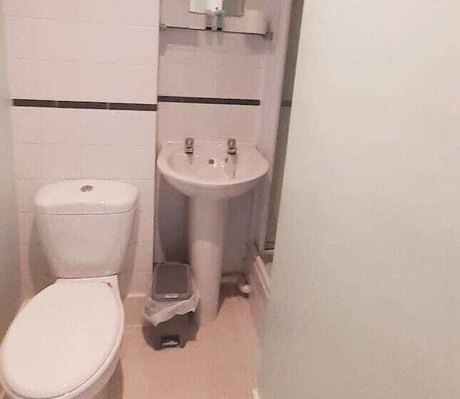 مبيت وإفطار The Countryman