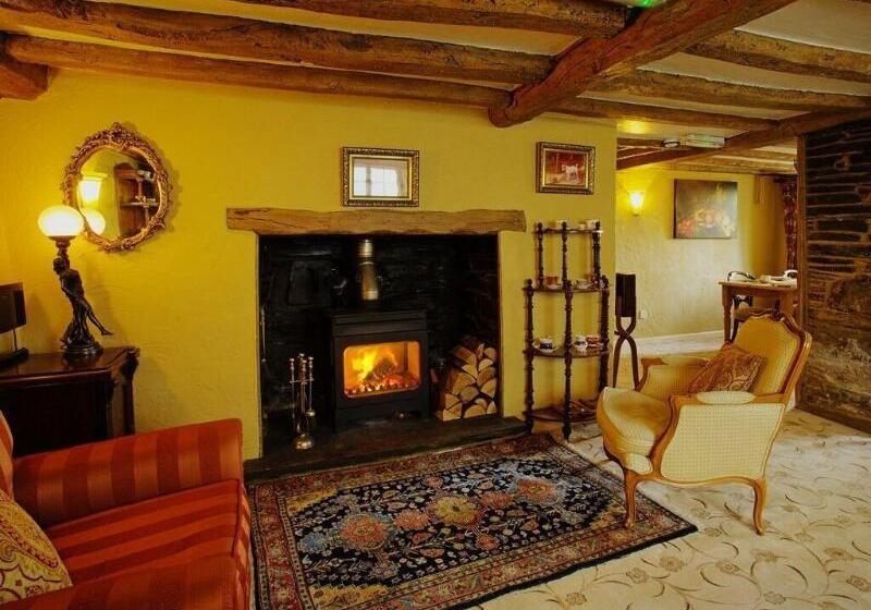 ベッドアンドブレックファースト Tinhay Mill