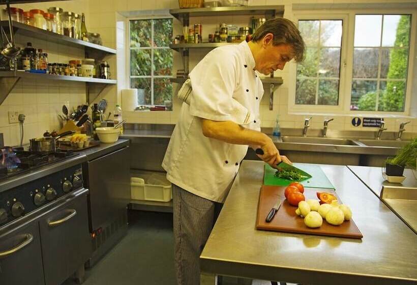 ベッドアンドブレックファースト Tinhay Mill