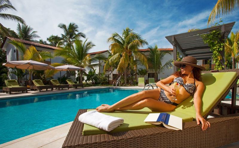 Boca Olas Resort Villas