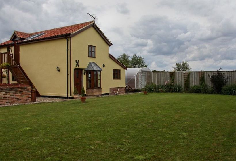 Bed and Breakfast Box Bush Cottage