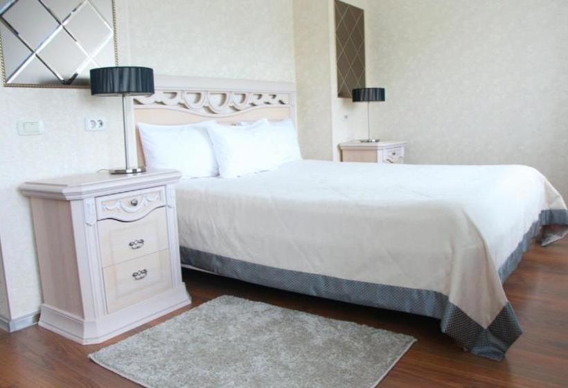 فندق Cosmos Business