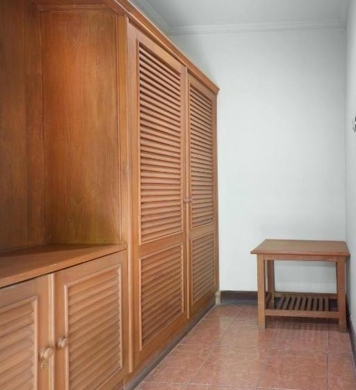 Dewi Sinta Hotel And Restaurant