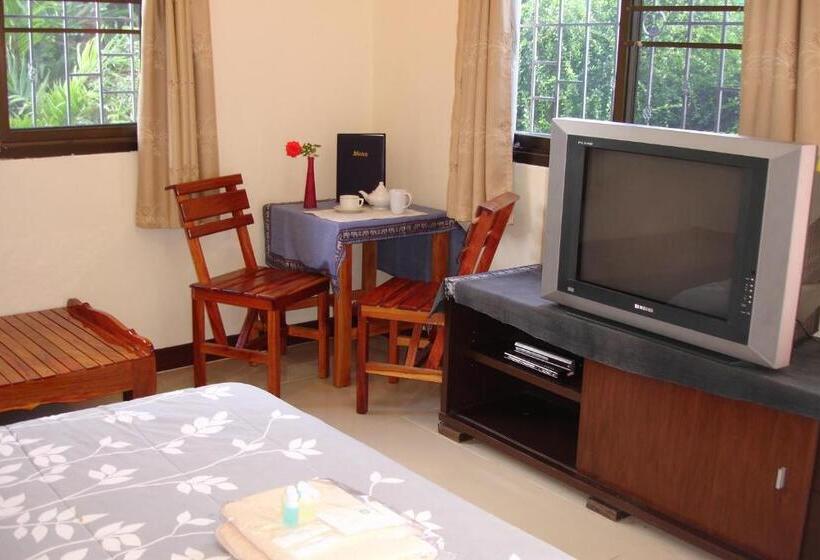 Home Stay Stc Bed And Breakfast