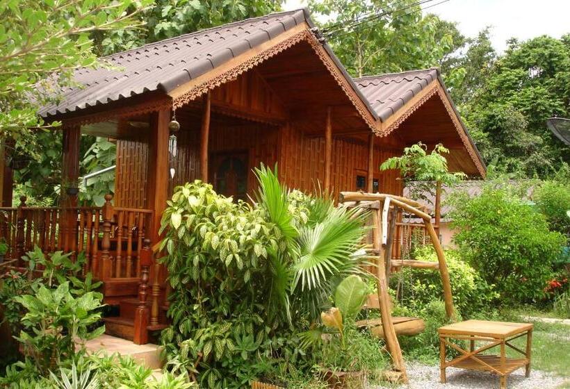 Home Stay Stc Bed And Breakfast