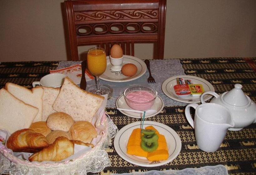 Home Stay Stc Bed And Breakfast