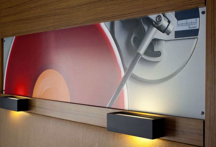 Отель Aloft Greenville Downtown