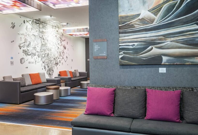 Отель Aloft Greenville Downtown