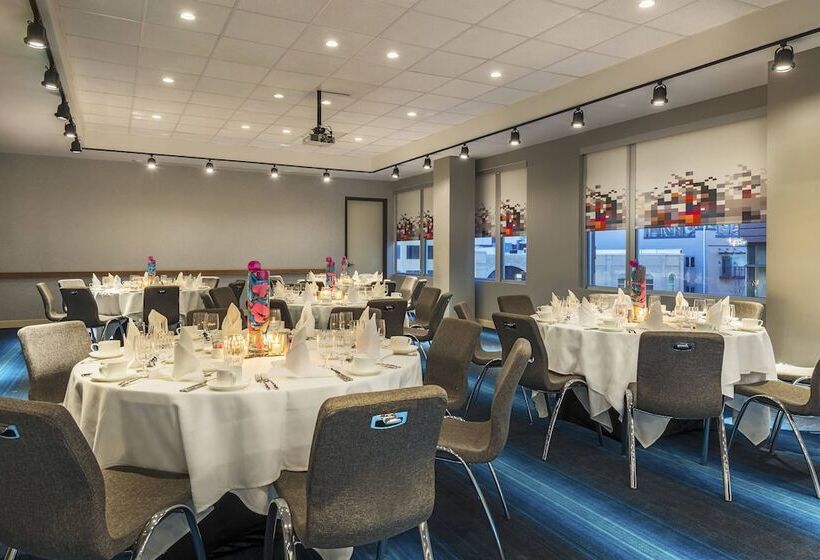 Отель Aloft Greenville Downtown