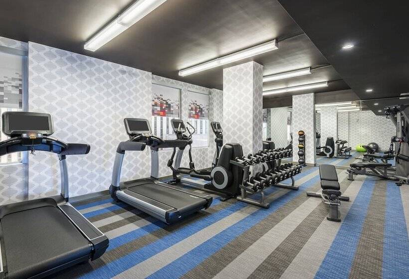 Отель Aloft Greenville Downtown