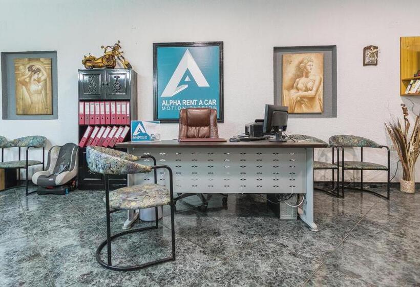 هتل Alpha Studios