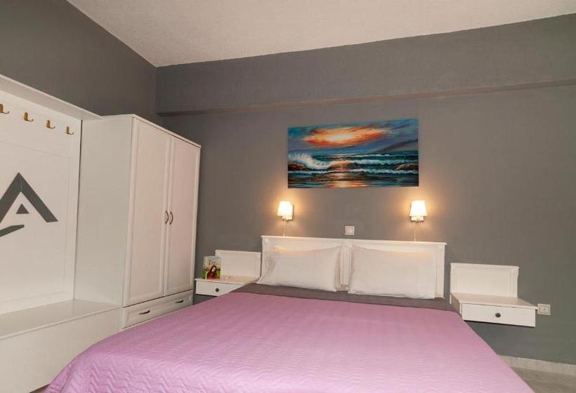 هتل Alpha Studios