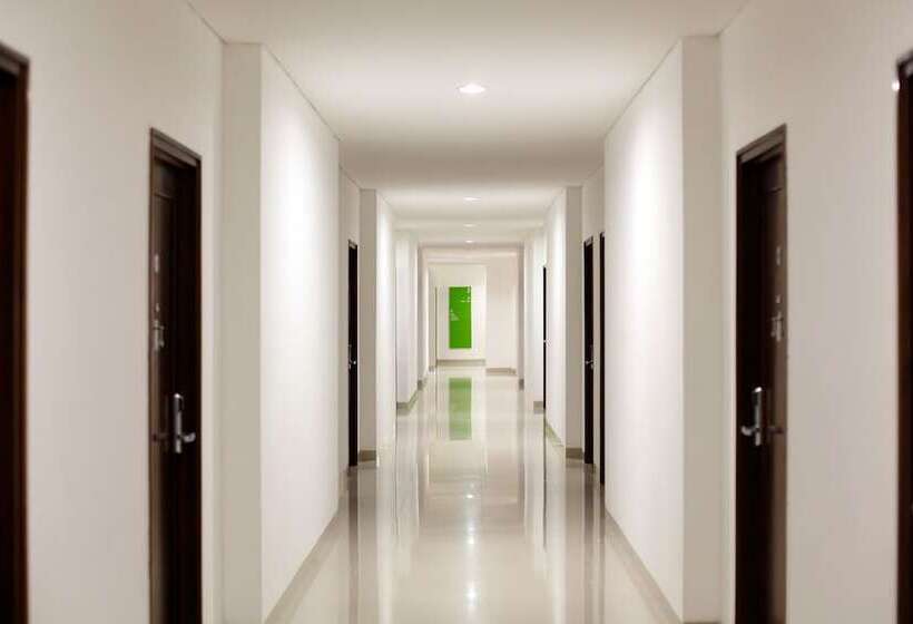 Amaris Hotel Dewi Sri