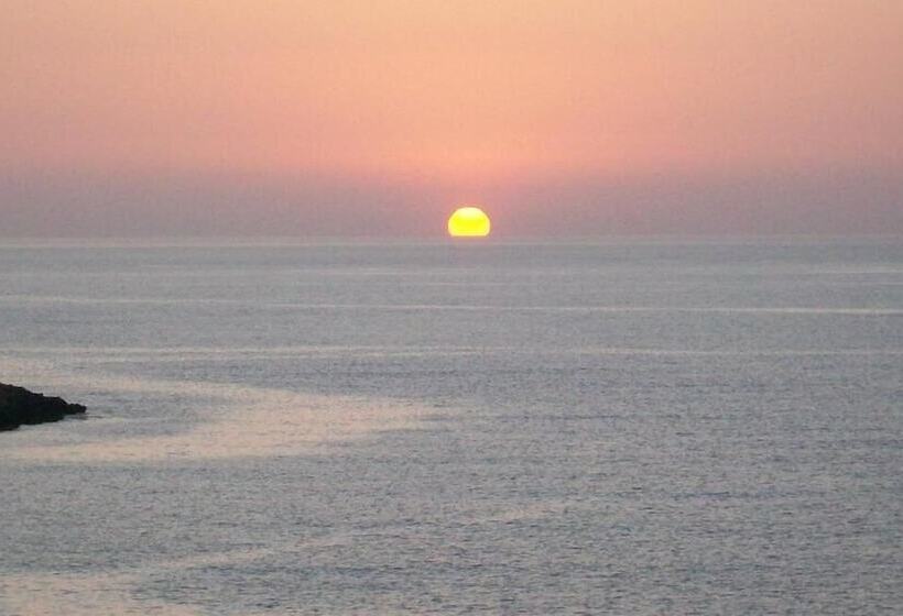 هتل Athena Palace