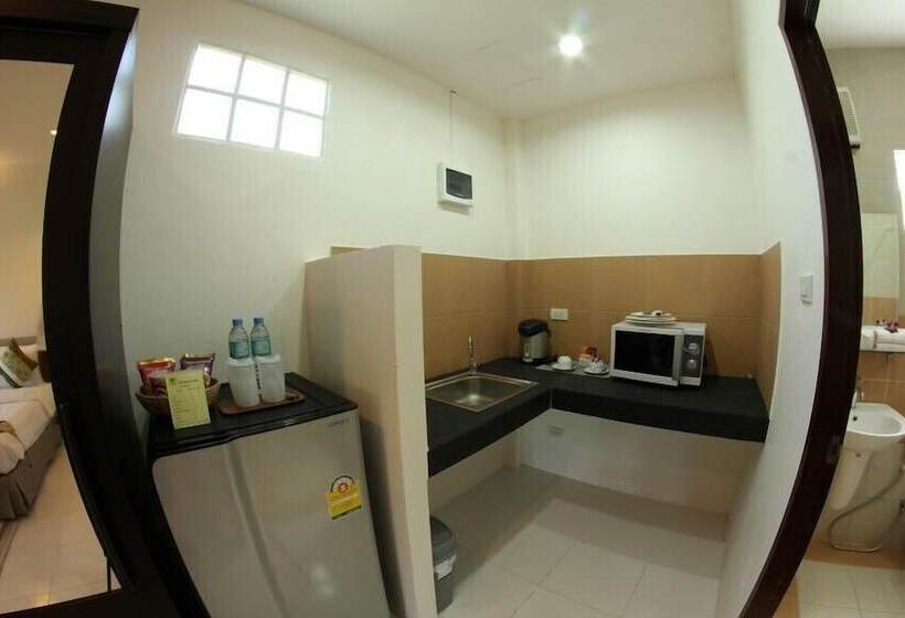 فندق Baan Armeen Cottage