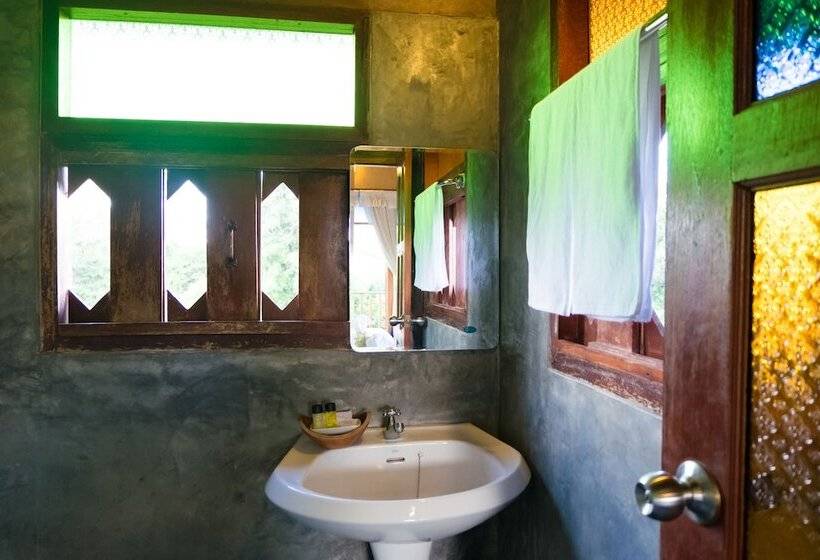 Отель Baan Chokdee Pai Resort