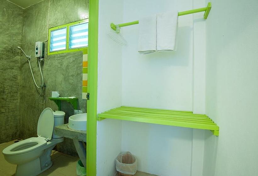 Отель Baan Chokdee Pai Resort