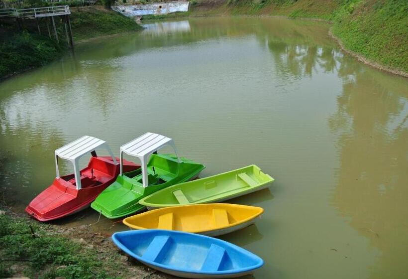 호텔 Baanraisooksangchan