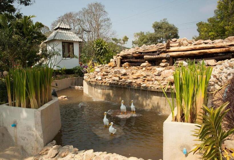 호텔 Baanraisooksangchan