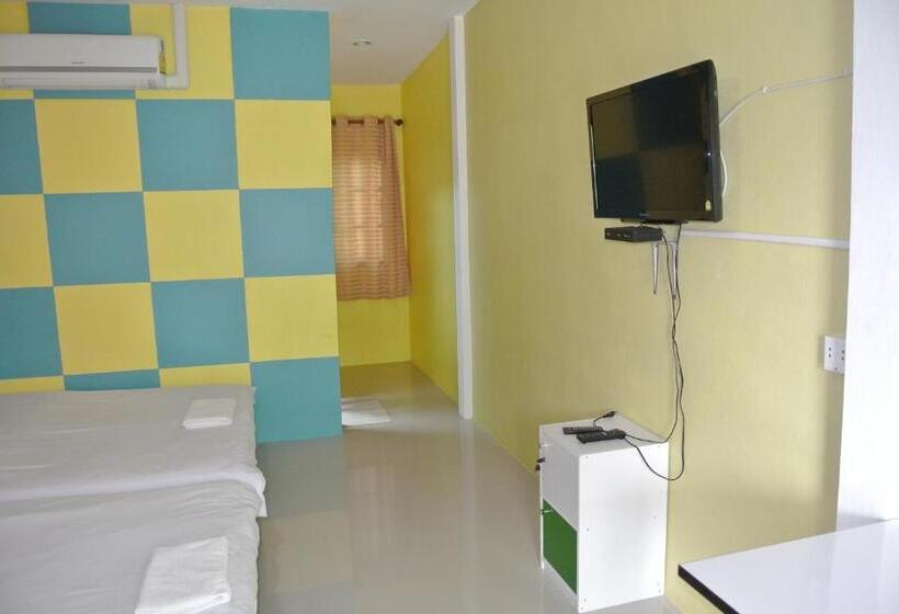 호텔 Baanraisooksangchan