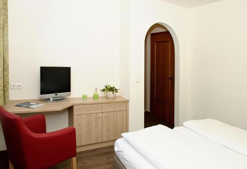 ホテル Gasthaus Bacher