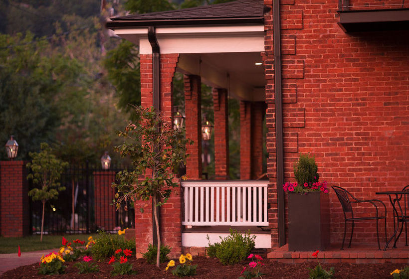 فندق Bunn House  A Boutique