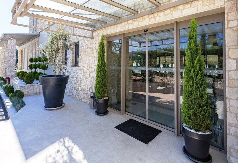 Calma Hotel & Spa