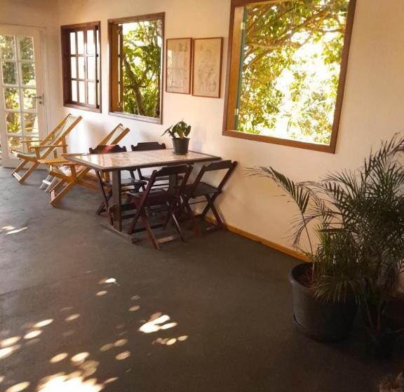 هتل Casa Dos Arcos Bed And Breakfast