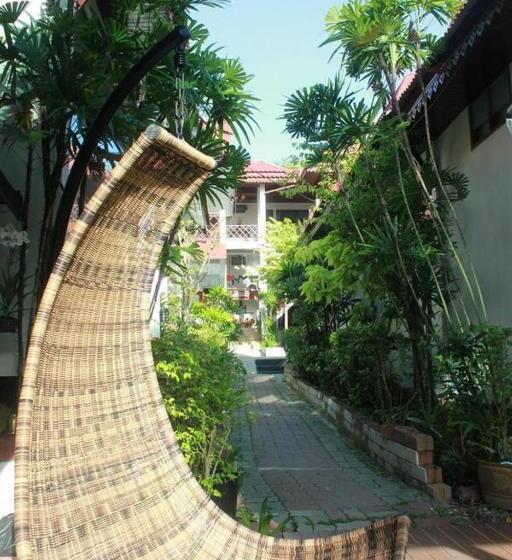 Отель Chaweng Noi Resort