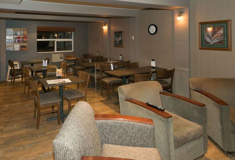 호텔 Coast Fort St John