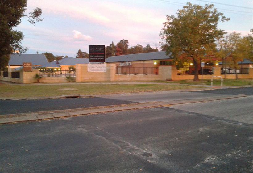 ホテル Comfort Inn & Suites Collie