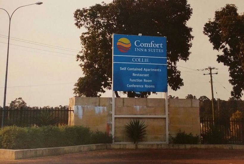 ホテル Comfort Inn & Suites Collie
