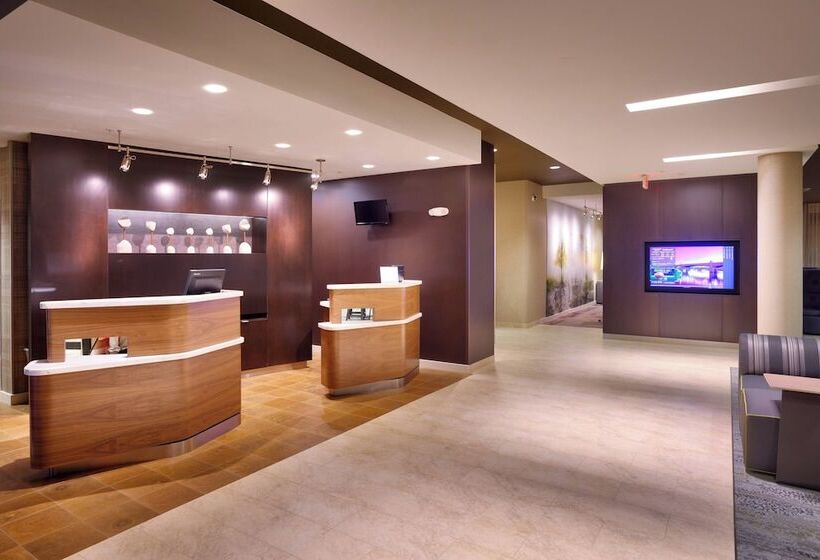 هتل Courtyard By Marriott Phoenix Mesa Gateway Airport