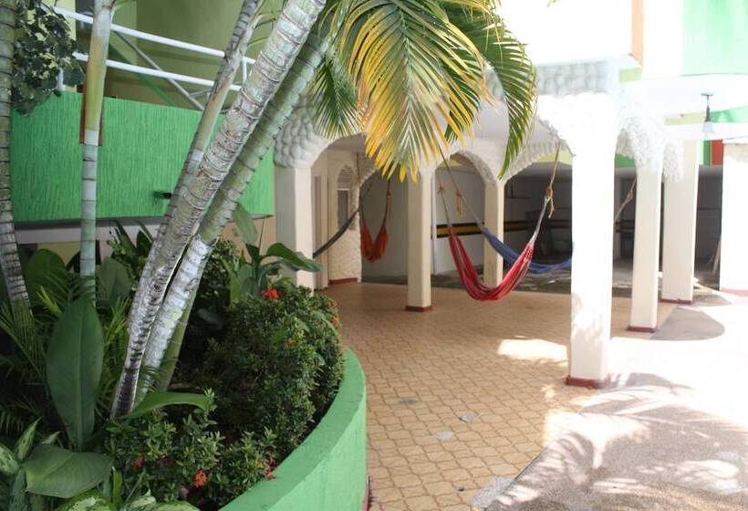 酒店 Diamante Melgar