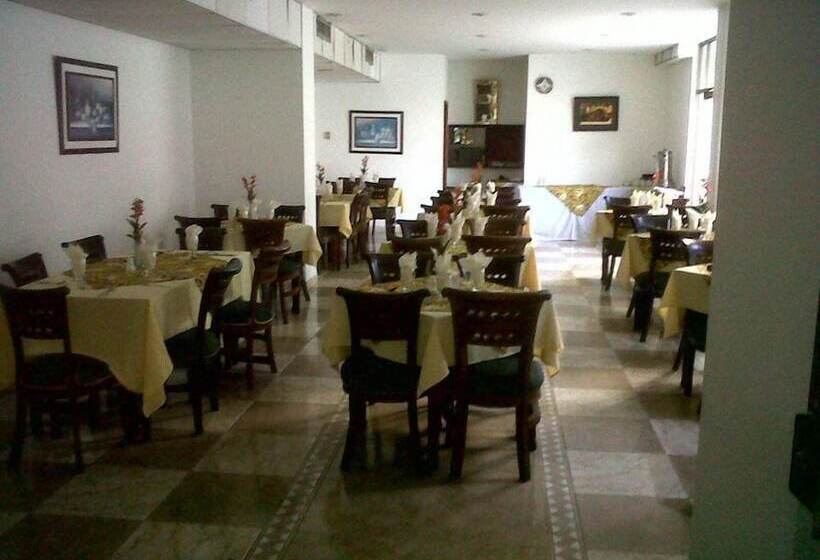 酒店 Diamante Melgar