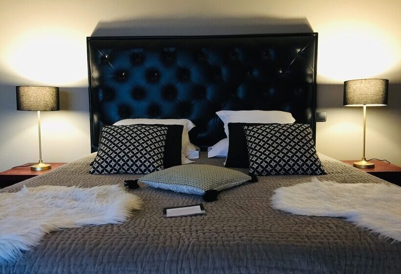 Отель Domaine De Chalvêches Hôtel Spa 4