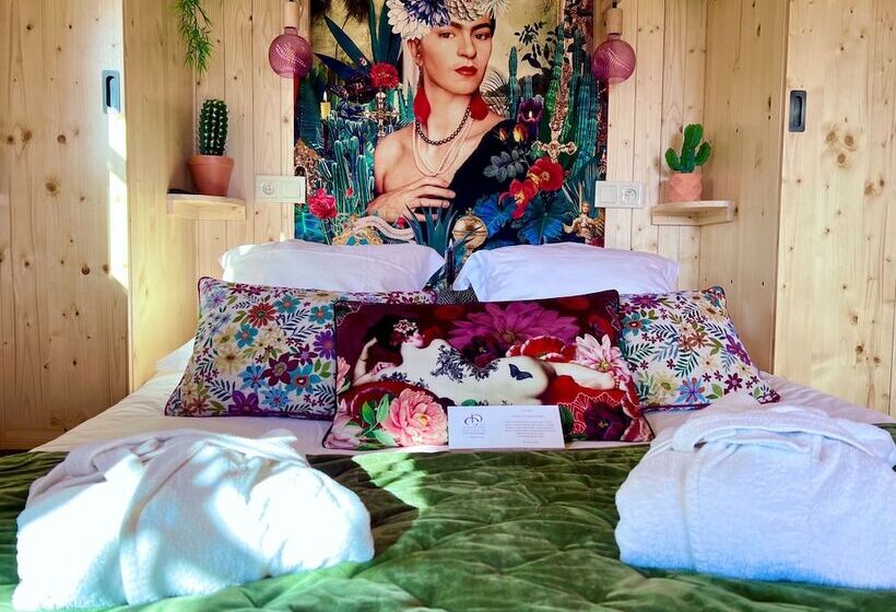 Отель Domaine De Chalvêches Hôtel Spa 4