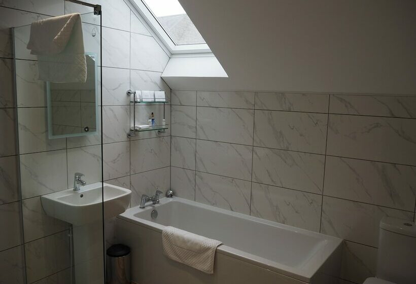 Отель Duke Of Wellington Inn