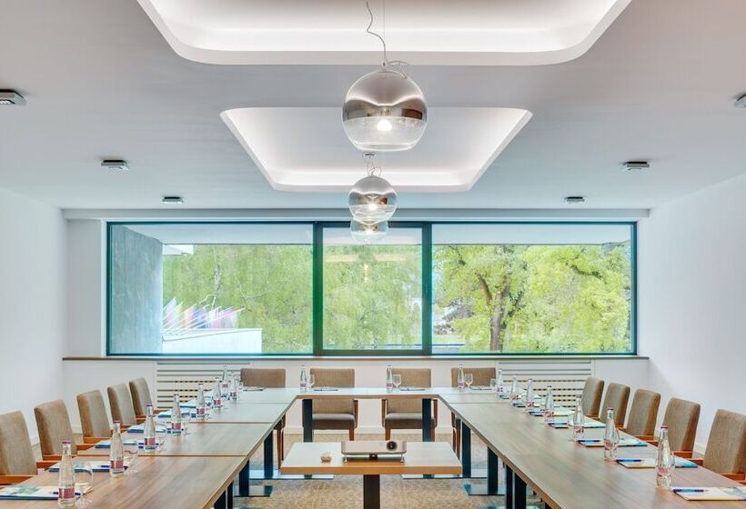 هتل Ensana Esplanade