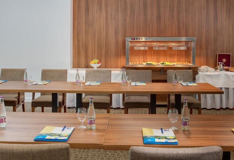 هتل Ensana Esplanade