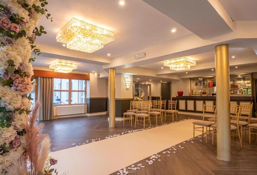 בית מלון כפרי Enterkine Country House Resort