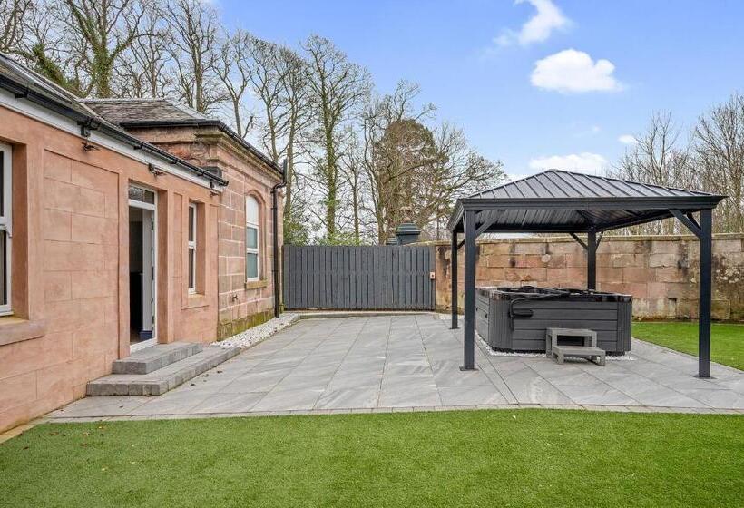 בית מלון כפרי Enterkine Country House Resort