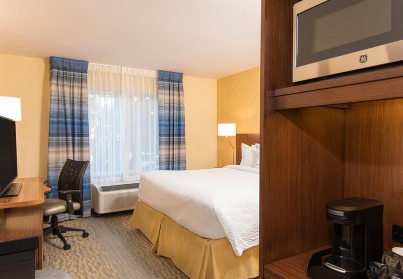 בית מלון כפרי Fairfield Inn & Suites By Marriott Tampa Westshore/airport