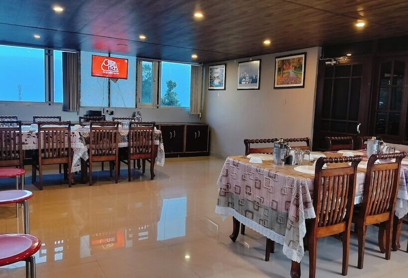 هتل Snow Crest Inn