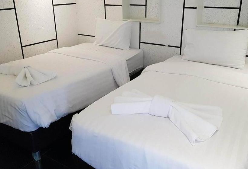 호텔 Hamilton Grand Residence