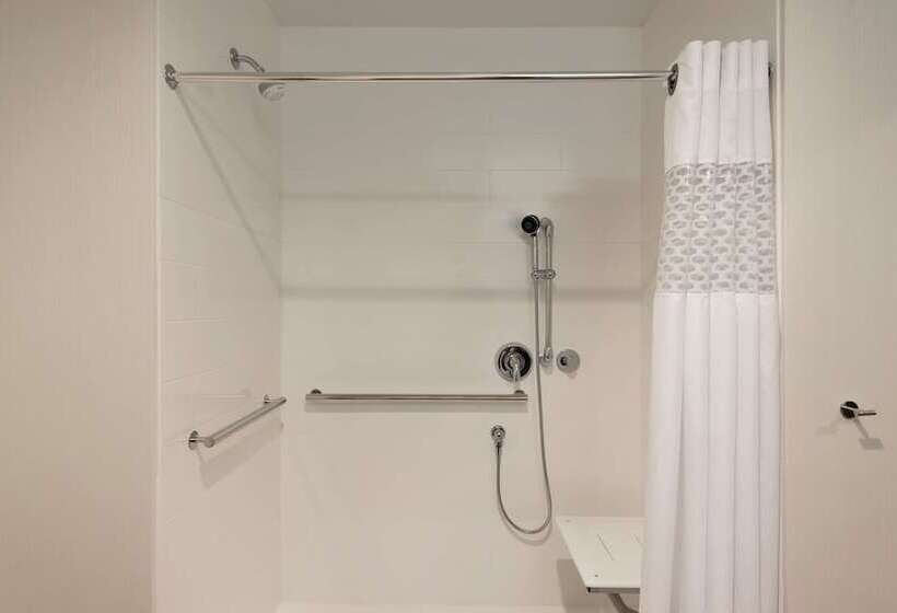 فندق Hampton Inn & Suites Kenosha